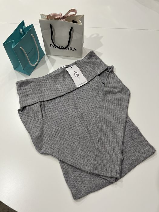 Новенька кофтинка Stradivarius