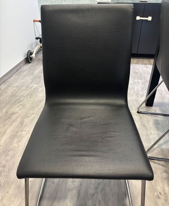 Mesa extensível + 4 cadeiras