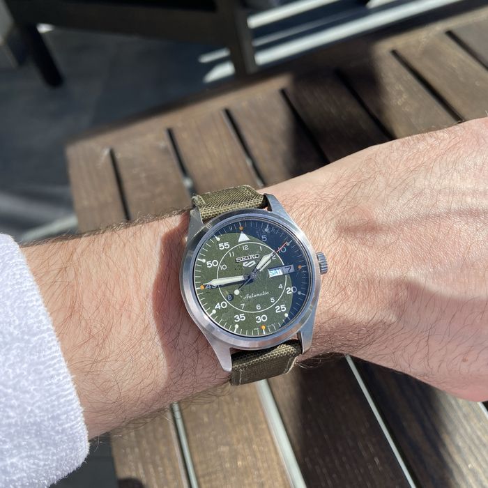 Годинник 40 мм Seiko 5 SPORTS SRPH29K1