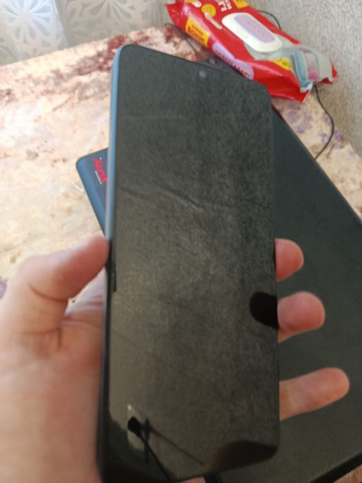 Продам телефон моторола мото g06