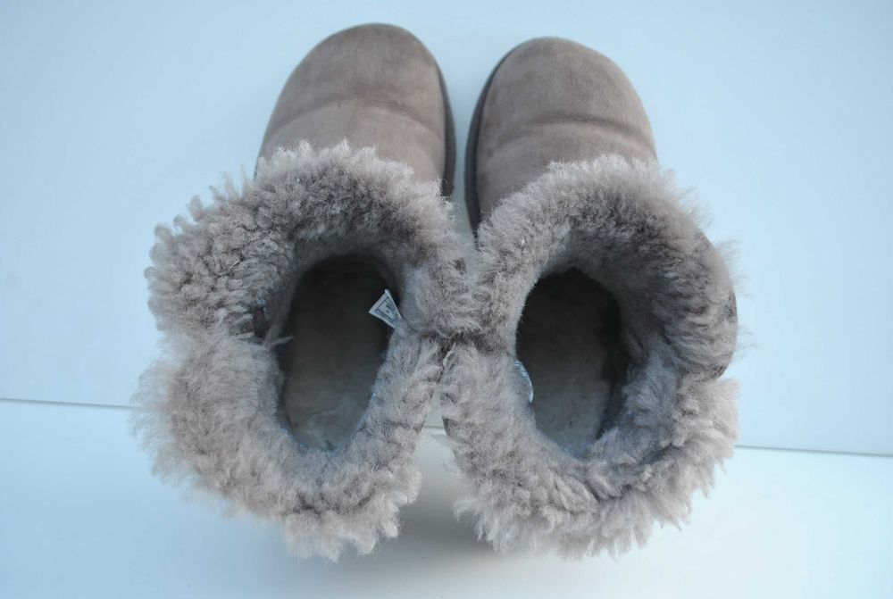 Botki mukluki Ugg Mini Bailey Button II