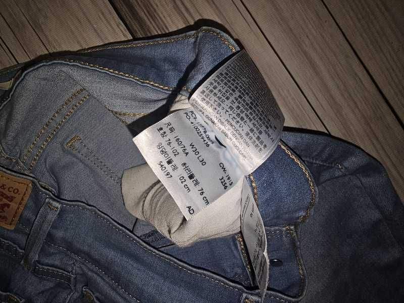 Spodnie Levi's W30 L30 skinny