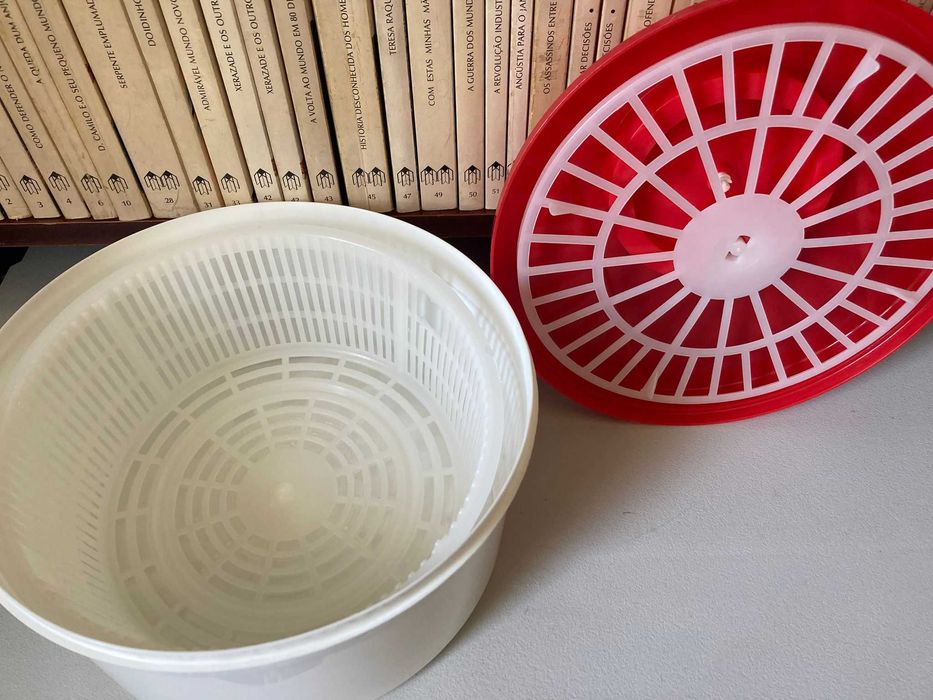 Centrifugadora de Salada (Salad Spinner)