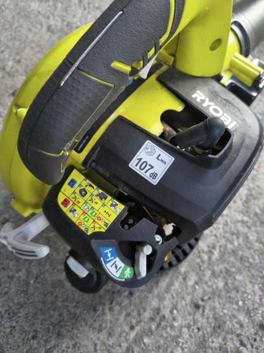 Dmuchawa do liści Ryobi