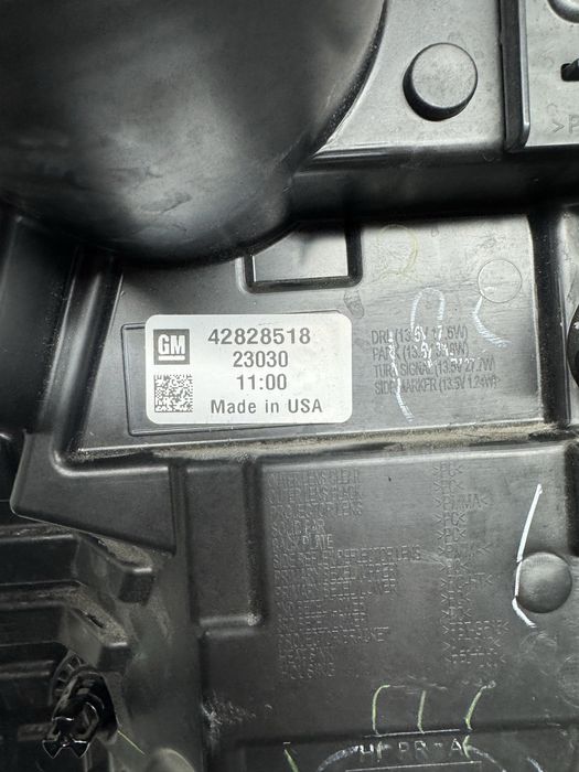 Фара левая Chevrolet Bolt EV 22-23