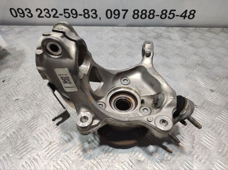 Поворотний кулак (Цапфа) передній правий VW Tiguan