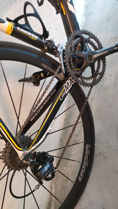 Bicicleta de estrada Jorbi Ultimax em carbono
