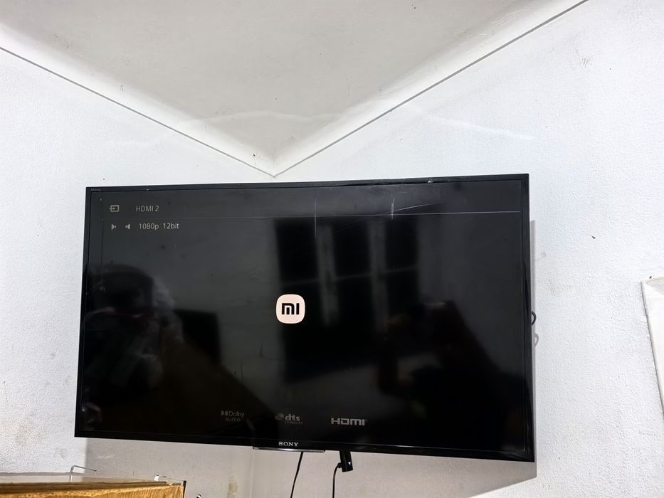 TV Sony de 42 polegadas com mi TV stick