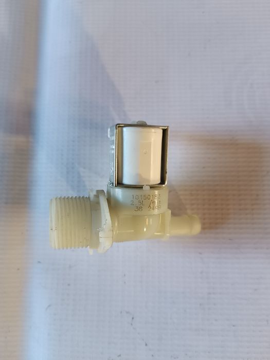 Dopływ wody do zmywarki Klarstein