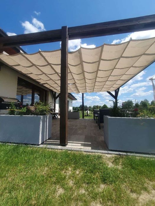 Dach rzymski materiałowy roleta zewnętrzna tarasowa do pergoli