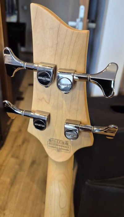 Gitara basowa Schecter Omen Extreme 4 VSB