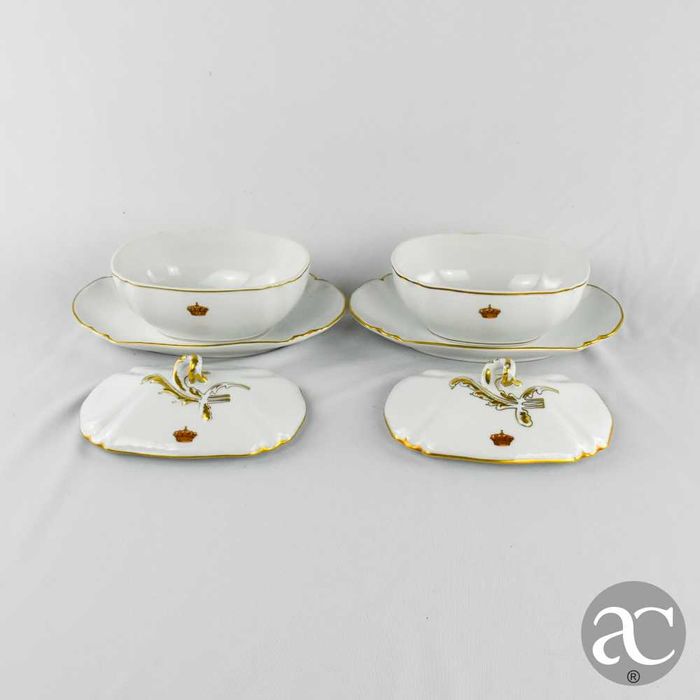 Par de terrinas e apresentador porcelana NG serviço “Coroa Real”