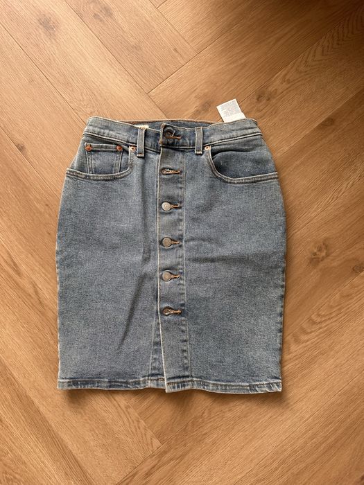 Спідниця олівець Levis. Розмір 25.