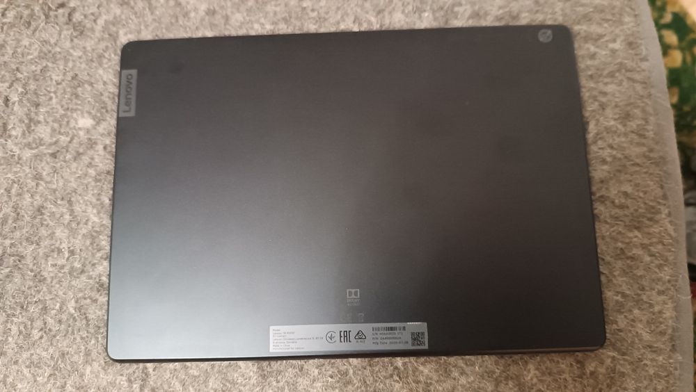 Планшет Lenovo Tab M10