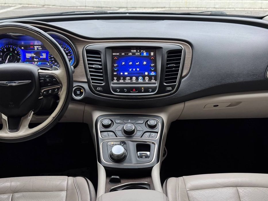 Chrysler 200 2014 року, 3,6 газ/бензин, автомат, передній привід,182т.