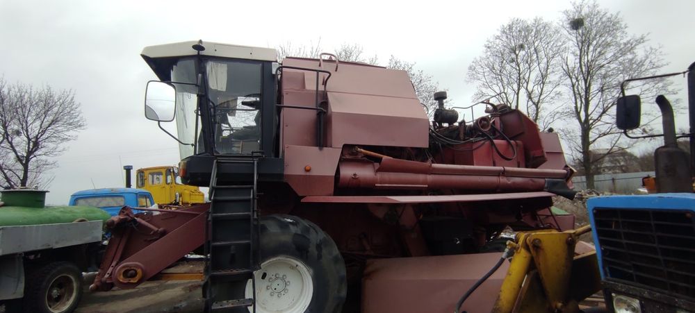 Комбайн Полісся 812