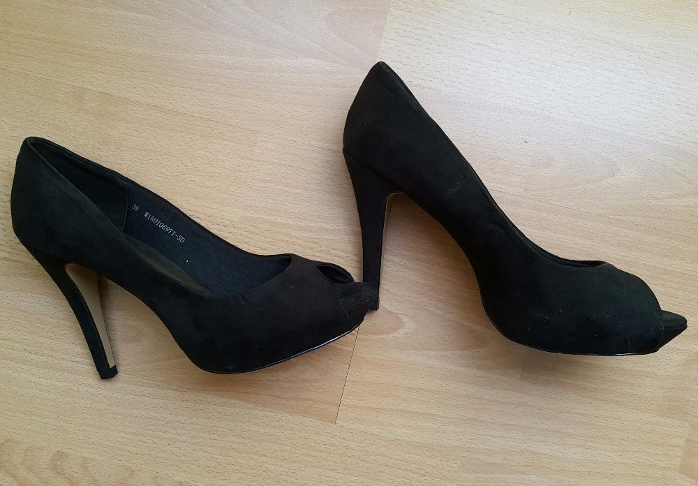 Czarne szpilki peep toe rozmiar 39