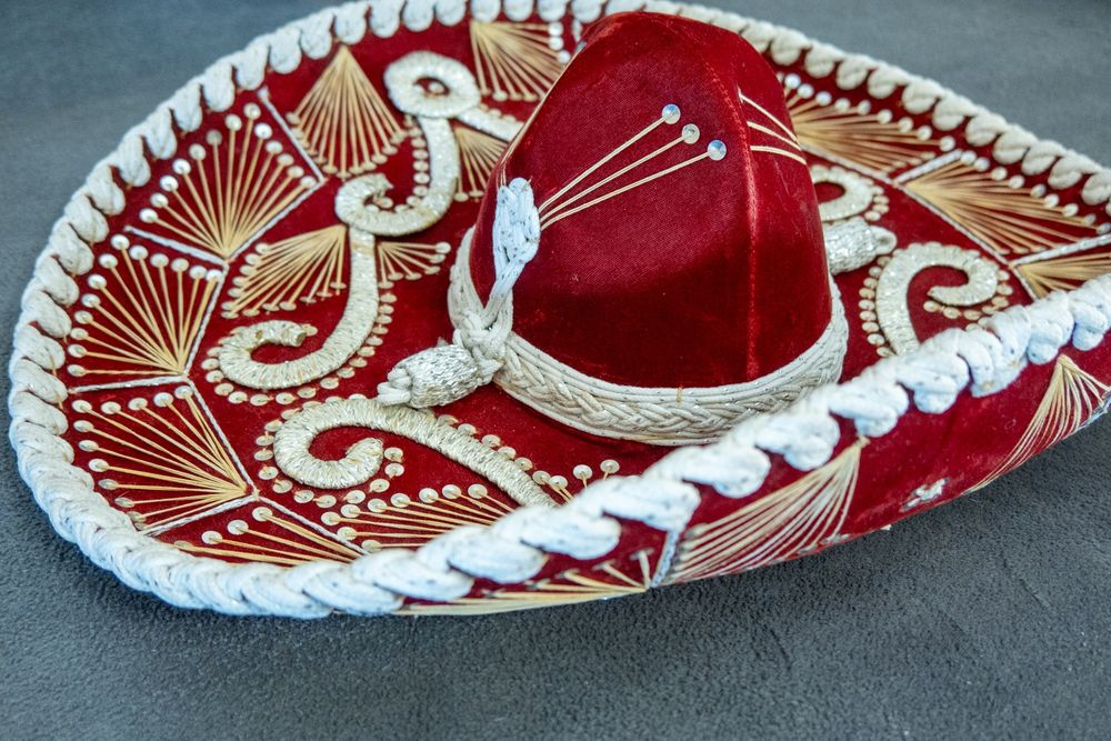 Сомбреро. Pigalle.