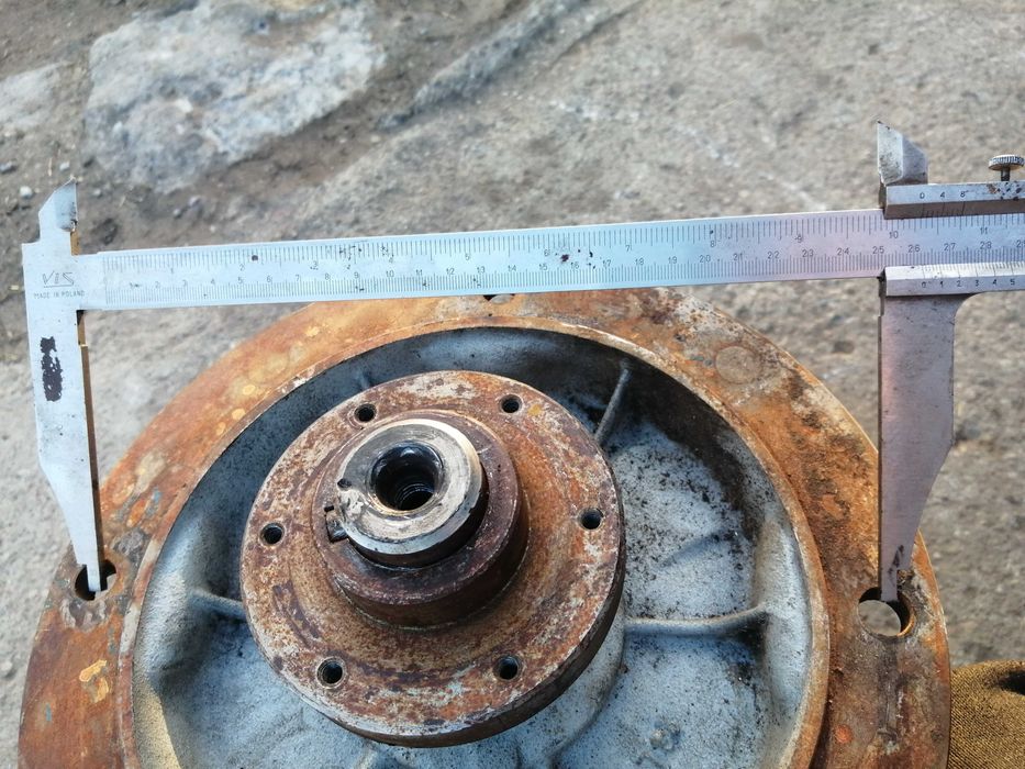 Silnik elektryczny 2,2kw INDUKTA 710 obr/min
