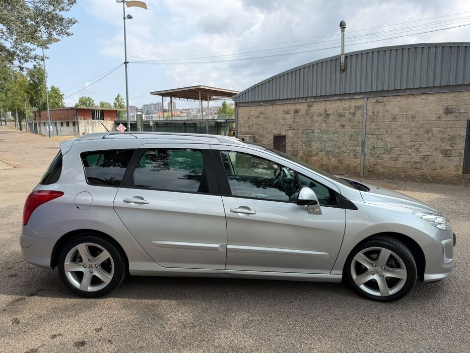 Peugeot 308 SW — fotografia 2