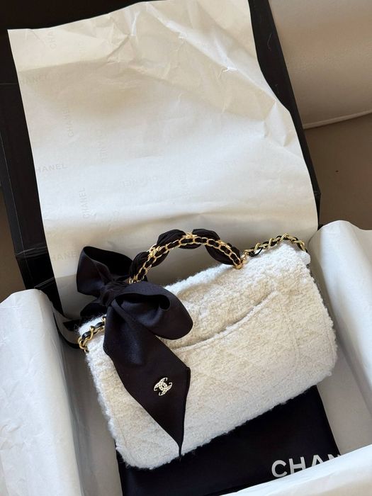 Chanel Classic Flap Bag Tweed with Gold-Tone Metal , жіноча сумочка