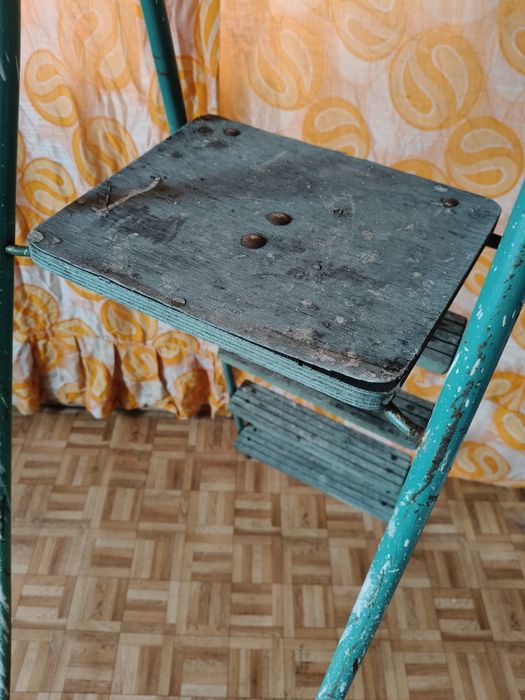 retro drabina stalowa vintage - na pomysł kwietnik obrazy półki