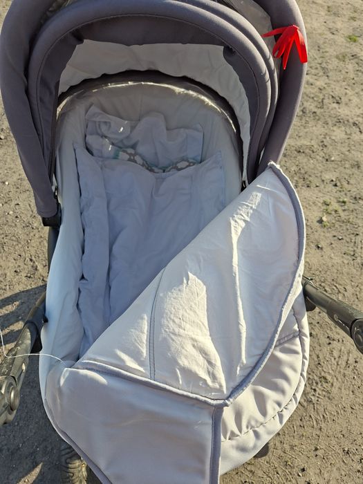 Wózek z dużą gondola