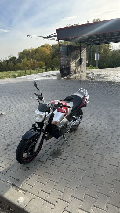ТЕРМІНОВИЙ ПРОДАЖ suzuki gsr 400