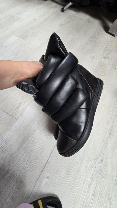 Buty botki Guess damskie rozmiar 40