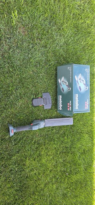 Akumulatorowe nożyce do trawy i krzewów Metabo PowerMaxx SGS 12 Q