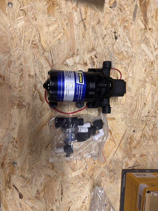 Vetus Pompa wody pitnej 12V 7,6l/minuta