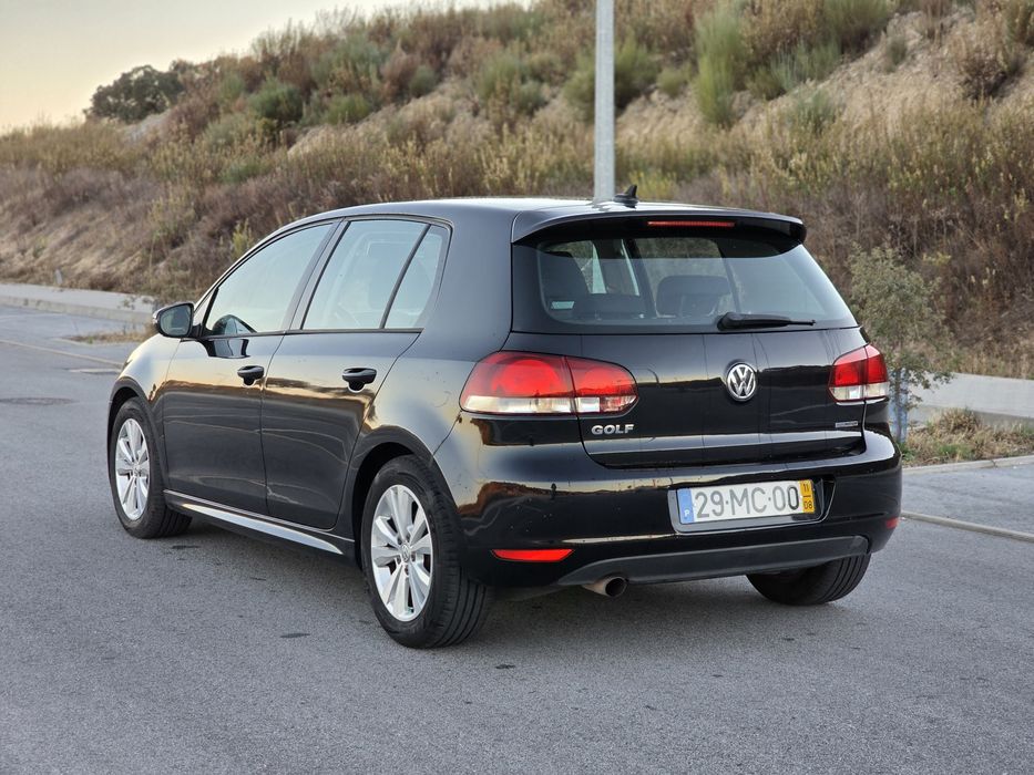 VW Golf 1.6 TDi Bluemotion (2011) — photo 2