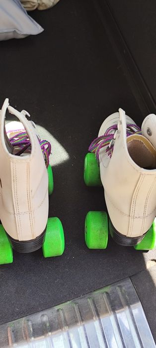 Patins brancos criança