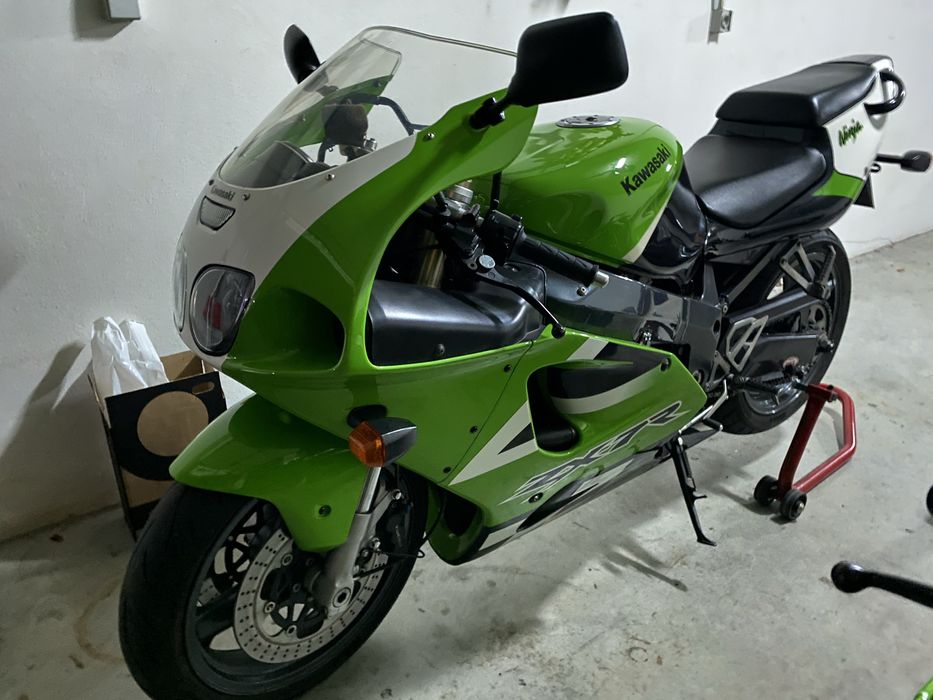 Kawasaki zx7R (ultima edição - 2001) Como NOVA