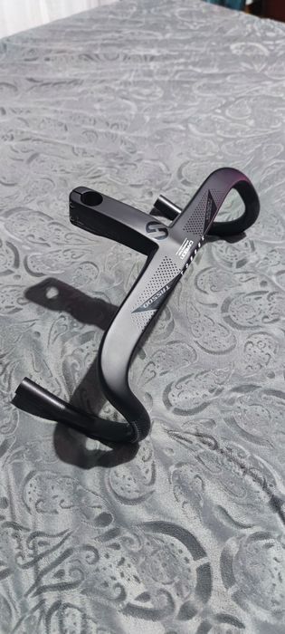 Guiador integrado Carbono Toseek TR5500