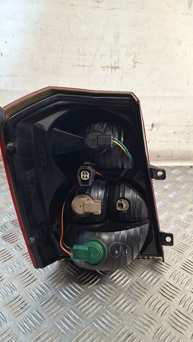 Lampa Prawy Tył Dodge Caliber