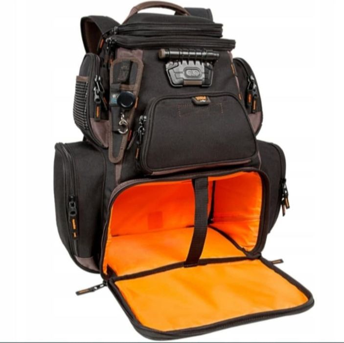 Plecak wędkarski Wild River Nomad® z podświetleniem LED CLC CL1WT3604