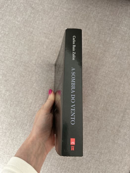 A sombra do vento - livro de bolso