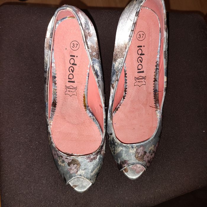 Buty na obcasie w kwiaty szpilki roz. 37 nowe