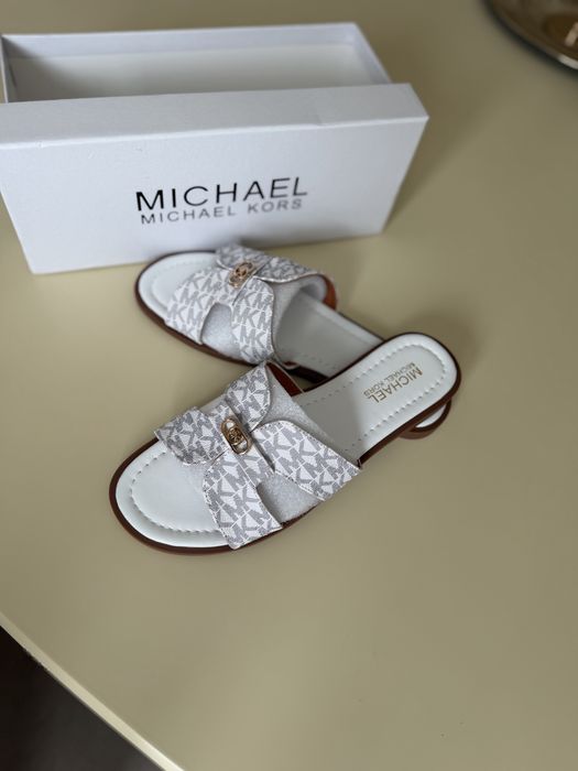 Шльопанці Michael Kors