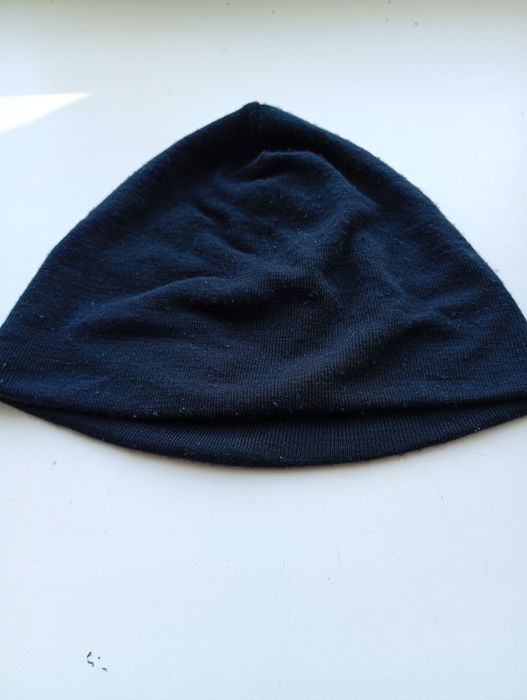 Продам  спортивную шапочку.