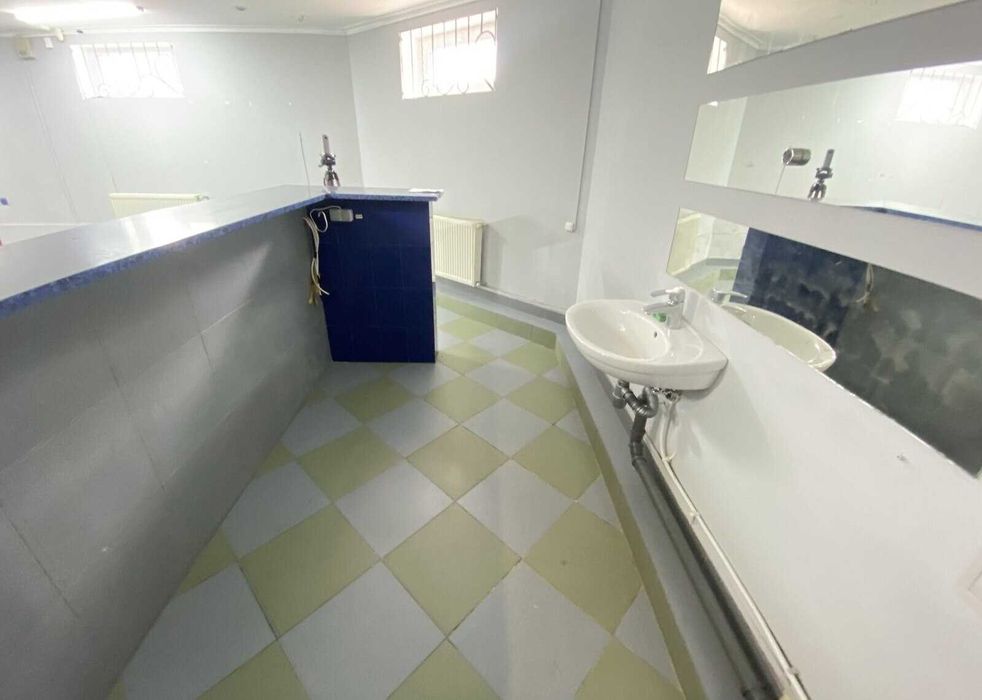 Оренда приміщення вільного призначення в Зарванцях