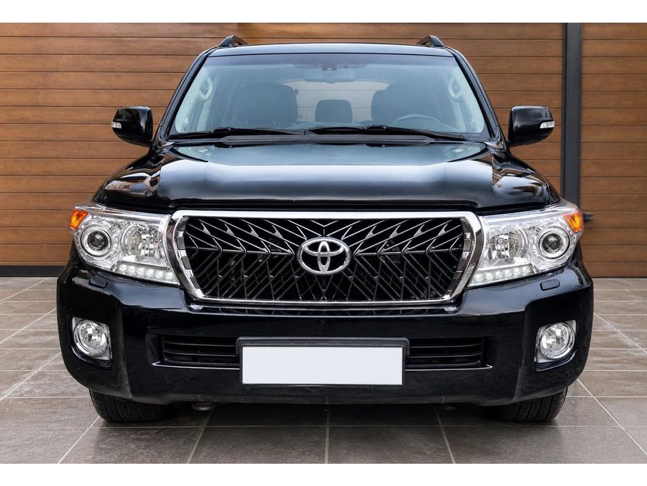 Решетка для Toyota Land Cruiser 200 1234 Upgrade из ABS-пластика (2012-2016)