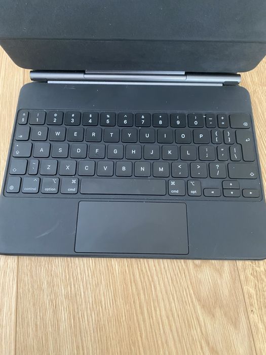 Apple magic keyboard do Ipad air 13: 4 i 5 gen