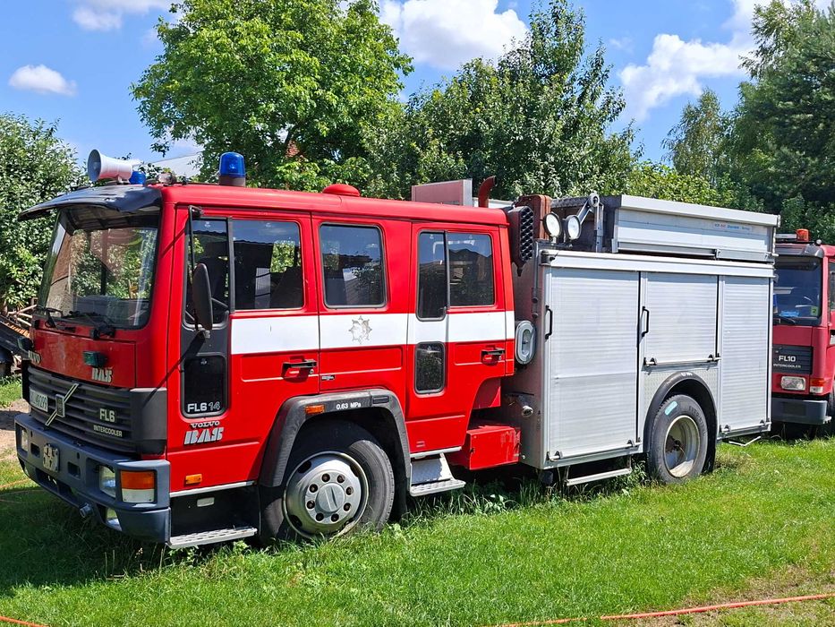 Samochód strażacki volvo FL6