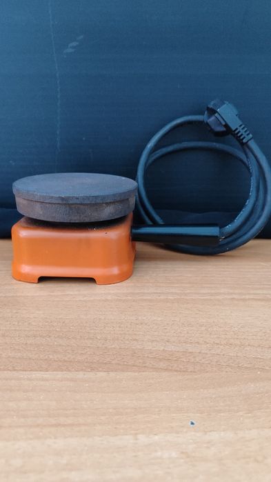 Pedestal Ferro antigo,Barometro 50 anos