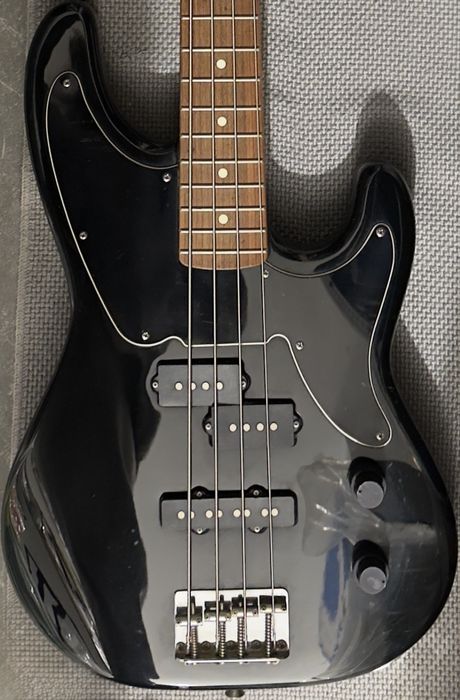 Baixo elétrico Fender Pawn Shop PJ Bass