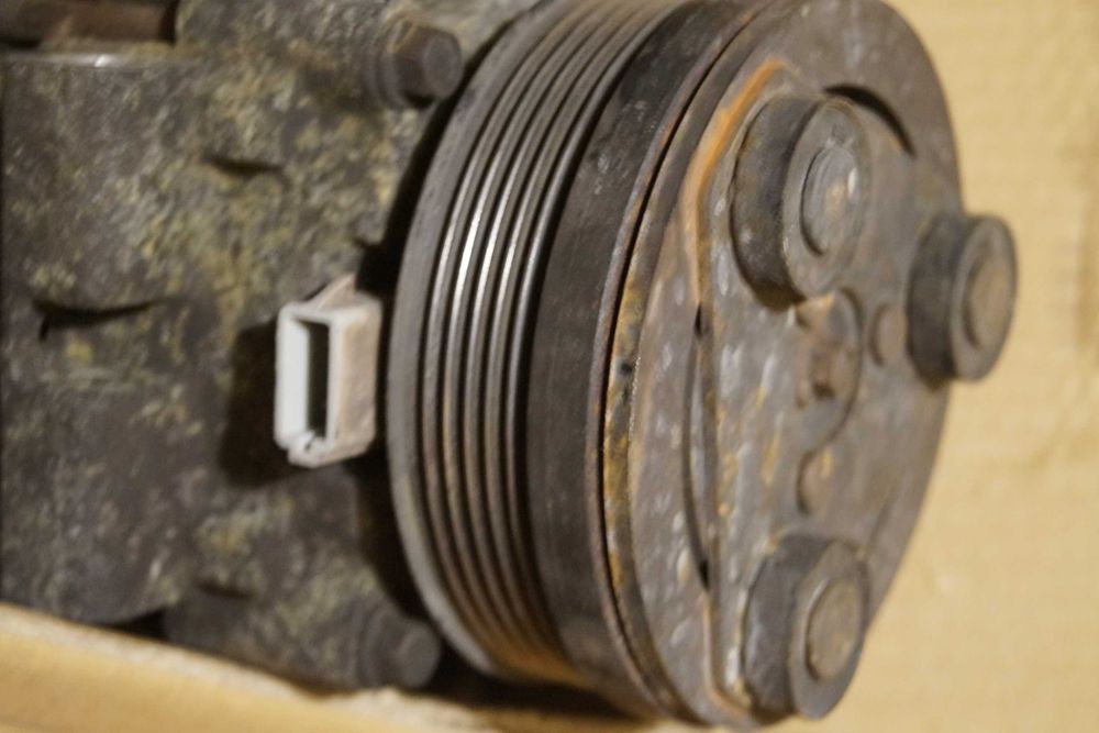Kompresor Sprężarka klimatyzacji  89046 do regeneracji