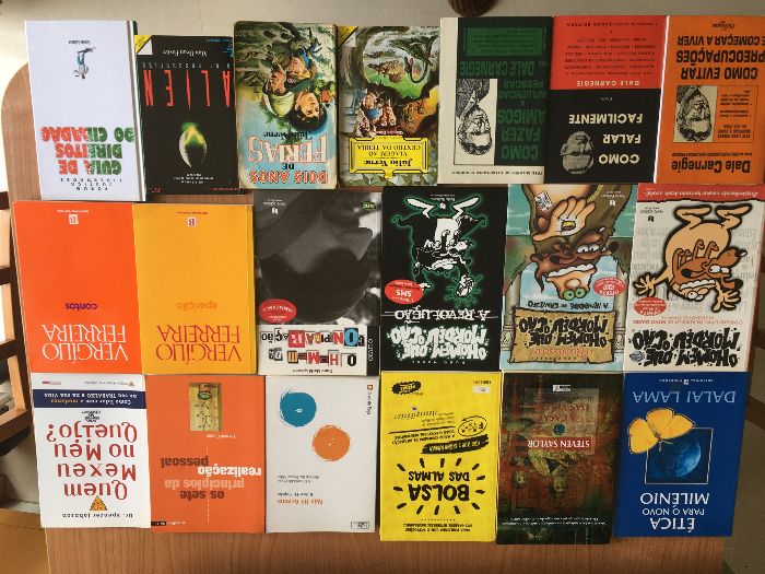 Vários livros diversos: Paulo Coelho, José Saramago entre outros