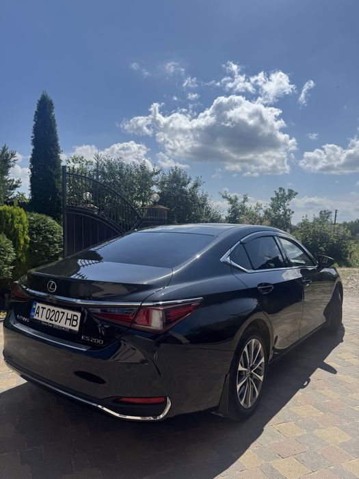Lexus ES 200, перший власник 2021 рік